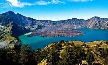 Balai Taman Nasional Gunung Rinjani  menutup sementara jalur pendakian dari Pelawangan Sembalun menuju Danau Segara Anak.