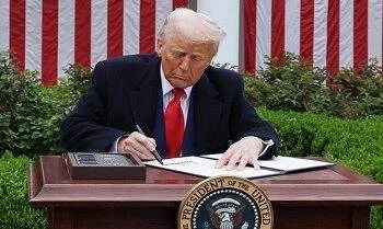 Presiden Donald Trump Berlakukan tarif 32 persen terhadap produk Indonesia