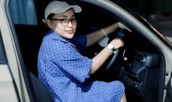 Komedian Mpok Alpa yang memiliki nama asli Nina Carolina