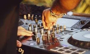 ilustrasi sound horeg