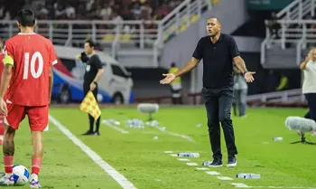 Kluivert: Pertahanan Rapat Lebanon Jadi Penghalang Indonesia Cetak Gol