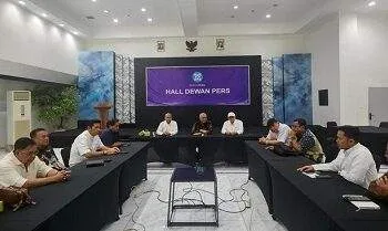 pwi pusat