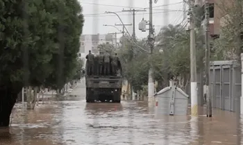 Banjir Besar di Meksiko Tewaskan 42 Orang, Puluhan Masih Hilang