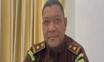 Kejari Maluku Tengah Pastikan Kasus Dugaan Korupsi Dana BOS SDN 23 Tetap Berlanjut