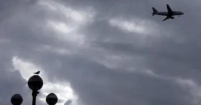 Pesawat Asal Kanada Jatuh di Greenland, 1 Orang Tewas