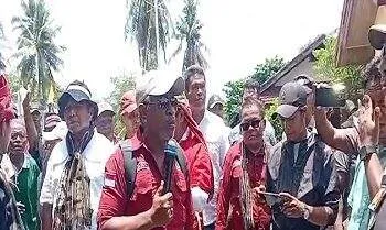 demo warga ktt