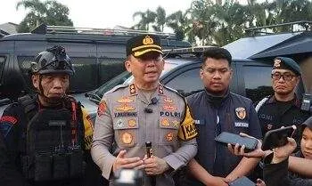 polisi cek sekolah internasional