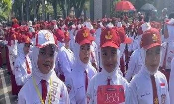 30 Tim Siswa Meriahkan Lomba Baris Indah HUT ke-68 Kota Masohi