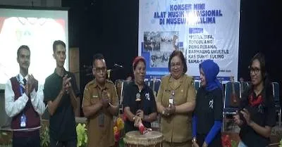 Konser Mini Musik Tradisional Tutup Rangkaian Kegiatan Belajar di Museum Siwalima