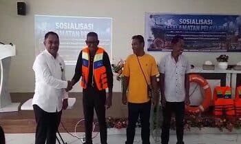 Cuaca Buruk, UPP Dobo Hentikan Sementara Pelayaran Kapal Open Deck 3 Cuaca Buruk, UPP Dobo Hentikan Sementara Pelayaran Kapal Open Deck
