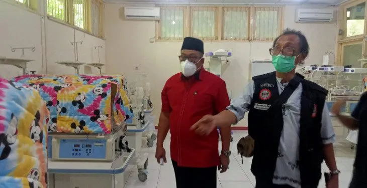Sebanyak 40 Orang Nakes di RSUD Saparua Positif COVID-19 1 Sebanyak 40 Orang Nakes di RSUD Saparua Positif COVID-19