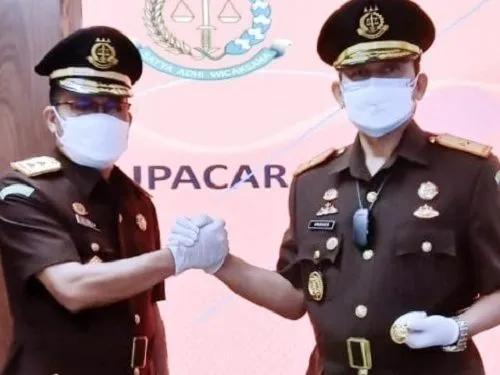 Kejagung RI Lantik Undang Mugapol Sebagai Kejati Maluku 1 Kejagung RI Lantik Undang Mugapol Sebagai Kejati Maluku