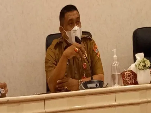 Sekkot Pastikan Pelayanan Disdukcapil Kota Ambon Terintegrasi 1 Agus Ririmasse