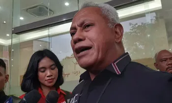 Bobby Nasution Sampaikan Klarifikasi Dukungan Terhadap Prabowo-Gibran 11 Ketua Bidang Kehormatan DPP PDI Perjuangan Komarudin