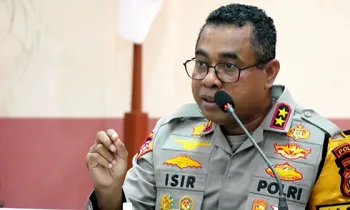 Kapolda Papua Barat Langkah Tegas Pemberantasan Tambang Emas Ilegal 7 Kepala Kepolisian Daerah Papua Barat Inspektur Jenderal Polisi Johnny Eddison Isir