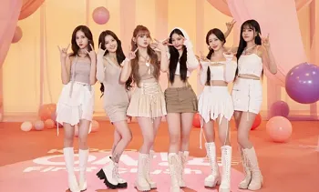 STAYC Membawakan lagu "FANCY" dari TWICE di Spotify 7 Grup idola asal Korea Selatan STAYC