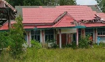 Pemda Maluku Tenggara Dituding Biarkan Kantor Camat Kei Besar Utara Timur Terbengkalai 5 gedung