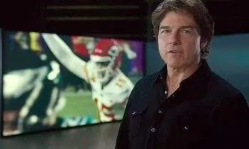 Tom Cruise Lakukan Aksi Ekstrem di Usia 62 3 Tom Cruise