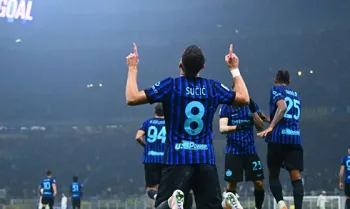 Gol Perdana Sucic Warnai Kemenangan Inter atas Fiorentina 2 Gol Perdana Sucic Warnai Kemenangan Inter atas Fiorentina