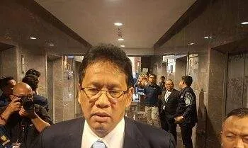 Purbaya sebut tarif 100 persen Trump ke China bisa untungkan RI 6 Purbaya