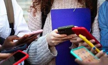 Meta siapkan fitur pengawasan interaksi remaja dengan AI 7 interaksi remaja dengan AI