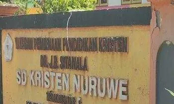 Dana Revitalisasi Pendidikan Batal, Kepsek SD Kristen Nuruwe Tolak Tekanan Pihak Kedua 7 Dana Revitalisasi Pendidikan Batal, Kepsek SD Kristen Nuruwe Tolak Tekanan Pihak Kedua