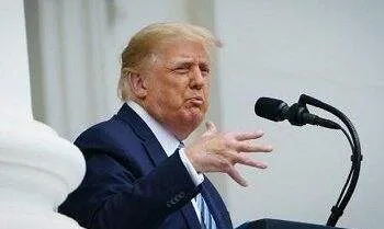 Trump Ancam Tarif Negara yang Tolak AS Caplok Greenland 2 Trump Ancam Tarif Negara yang Tolak AS Caplok Greenland