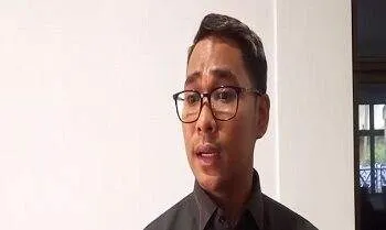 Komisi III DPRD Ambon Koordinasi dengan Polisi Tertibkan Juru Parkir Liar 4 Komisi III DPRD Ambon Koordinasi dengan Polisi Tertibkan Juru Parkir Liar