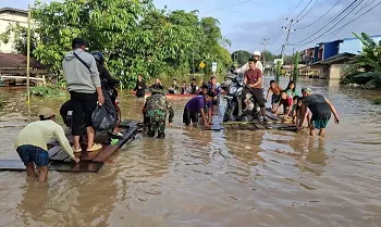 Banjir Putus Akses Sanggau–Malaysia 5 Banjir Putus Akses Sanggau–Malaysia