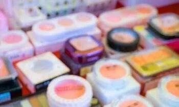 BPOM Rilis Daftar Baru 26 Kosmetik Berbahaya Picu Kerusakan Ginjal, Ada Daviena Skincare 3 BPOM Rilis Daftar Baru 26 Kosmetik Berbahaya Picu Kerusakan Ginjal, Ada Daviena Skincare