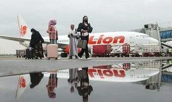 Cuaca Buruk, 20 Penerbangan Lion Group di Bandara Soetta Dialihkan 2 Cuaca Buruk, 20 Penerbangan Lion Group di Bandara Soetta Dialihkan