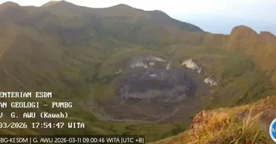 Warga Diminta Jauhi Radius Bahaya Gunung Awu