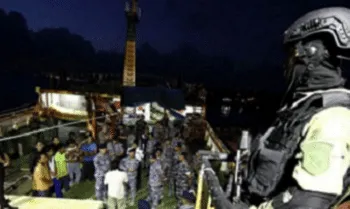 TNI Bebaskan 4 WNI Korban Penculikan di Perairan Gabon 5 TNI Bebaskan 4 WNI Korban Penculikan di Perairan Gabon