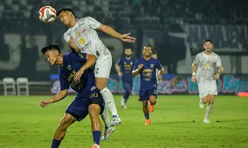 Pelatih Akui Madura United Tampil Buruk Saat Dibantai Persita 3 Pelatih Akui Madura United Tampil Buruk Saat Dibantai Persita