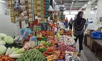 Harga Sejumlah Bahan Pokok di Ambon Mulai Naik di Pertengahan Ramadan 4 Harga Sejumlah Bahan Pokok di Ambon Mulai Naik di Pertengahan Ramadan