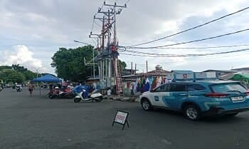 PLN Ternate Gerak Cepat Tangani Kabel JTR yang Jatuh di Gamalama, Keselamatan Warga Jadi Prioritas 2 PLN Ternate Gerak Cepat Tangani Kabel JTR yang Jatuh di Gamalama, Keselamatan Warga Jadi Prioritas