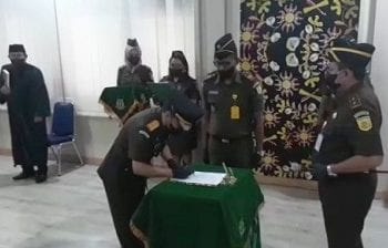 Kajati Undag Mugopal Pimpin Pelantikan dan Sertijab Wakajati Maluku