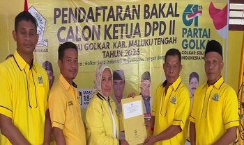 Tim Hassan Alkatiri Ambil Formulir Calon Ketua DPD Golkar Maluku Tengah